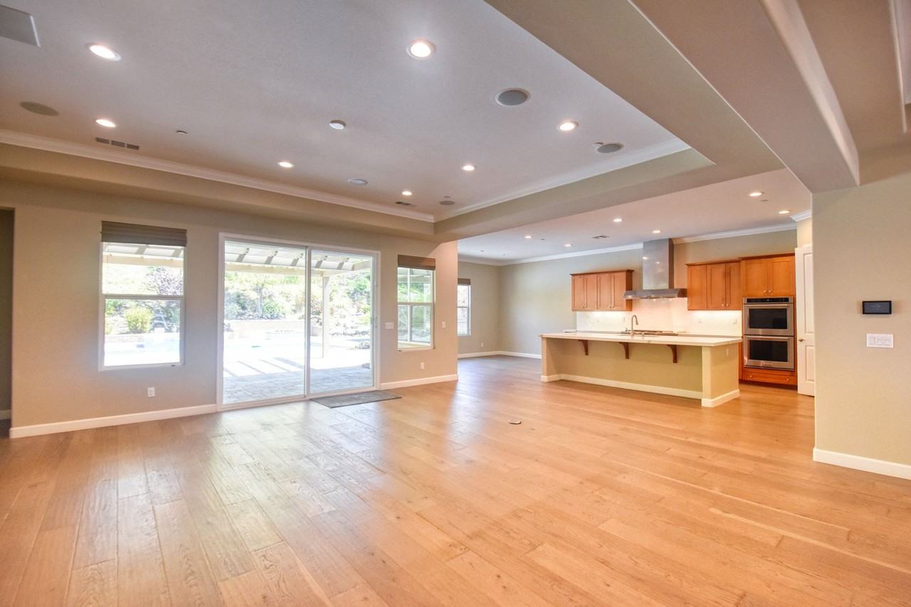 1806 Lemonadeberry Ln - Photo 4 of 50