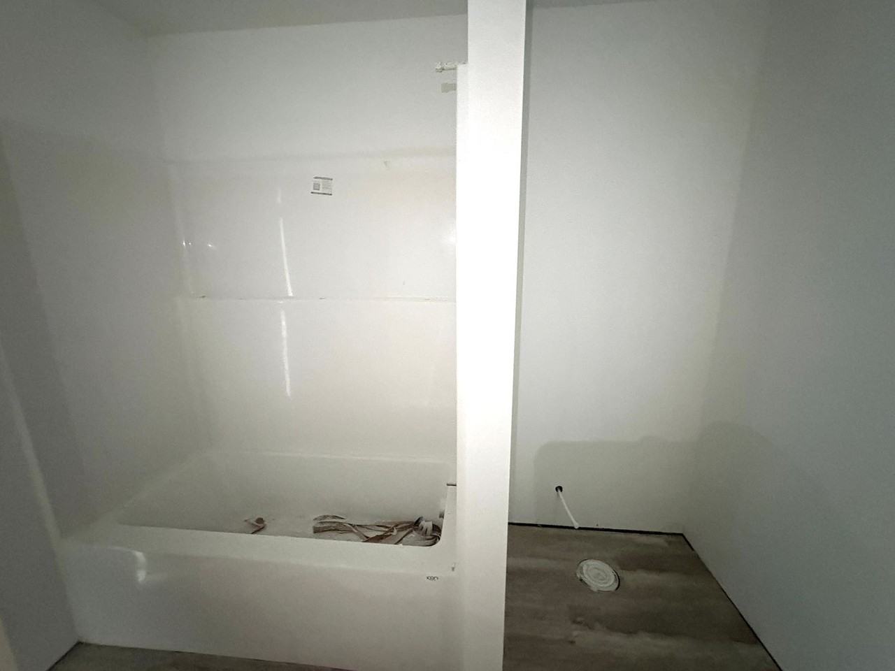 4654 Pierce Dr - Photo 4 of 12