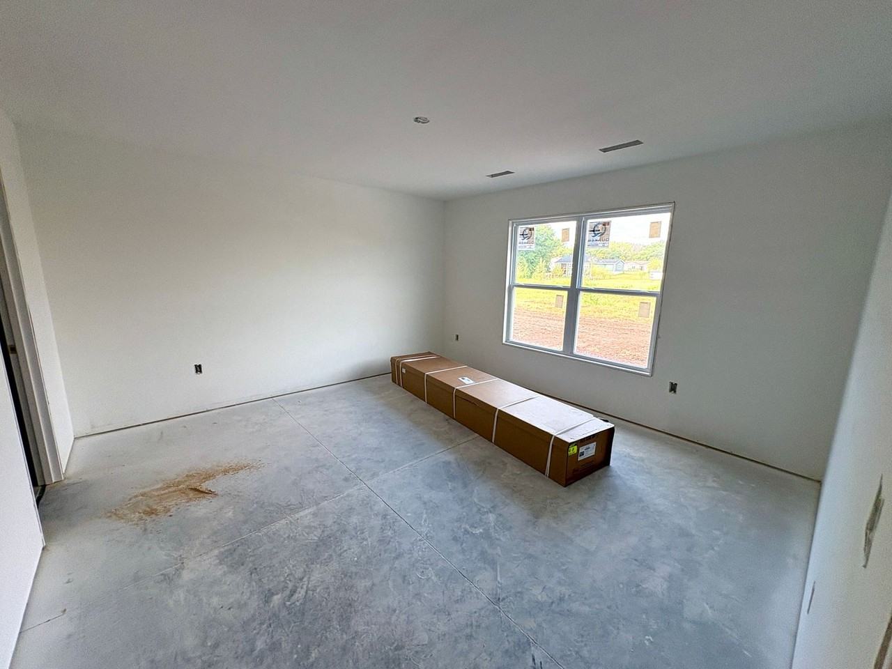 4654 Pierce Dr - Photo 6 of 12