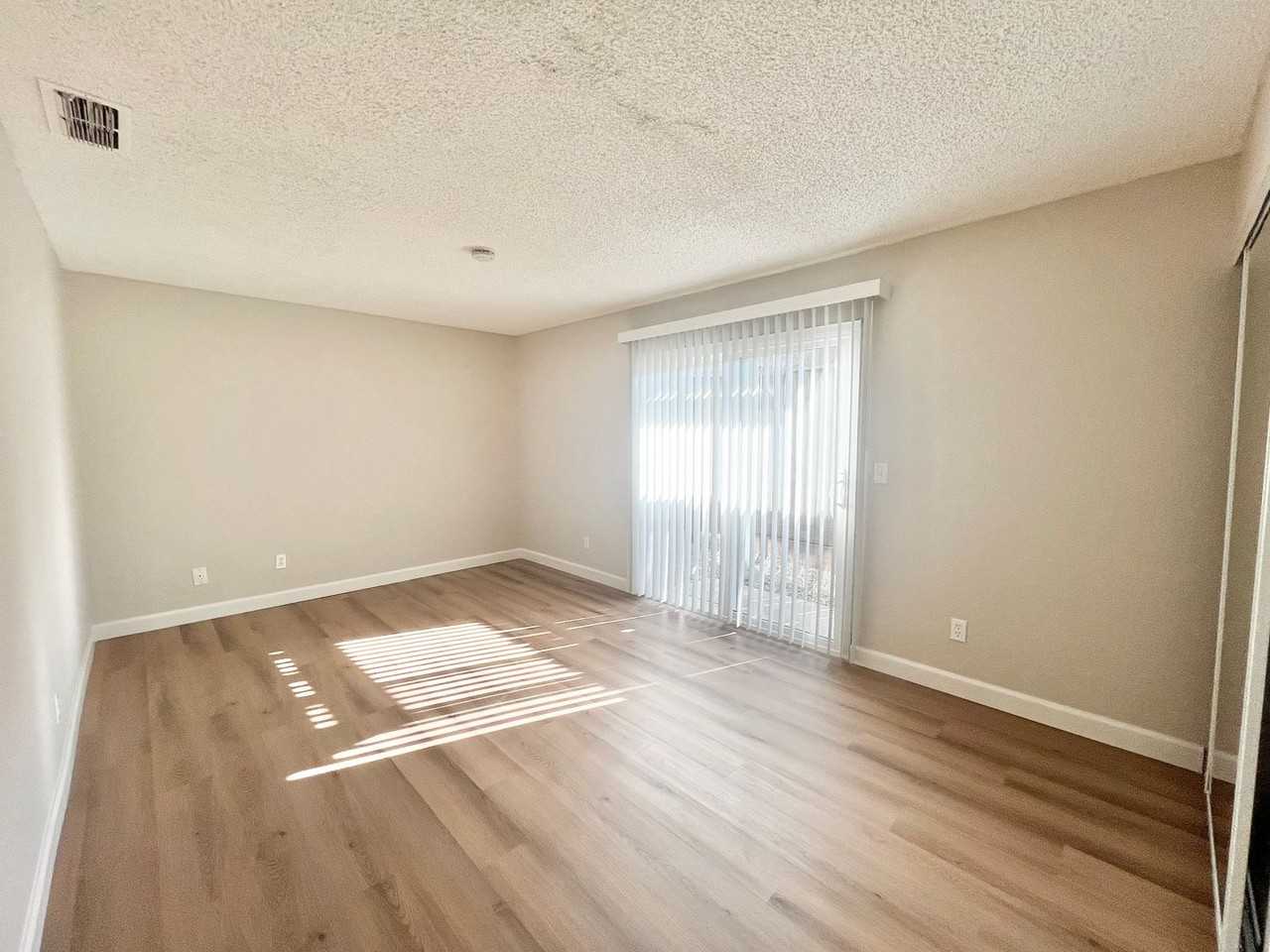 5632 Cypress Avenue - Photo 6 of 16