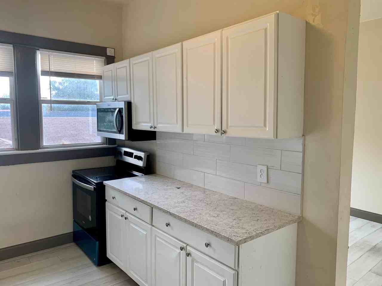 1212 E 25th Ave - Photo 4 of 26
