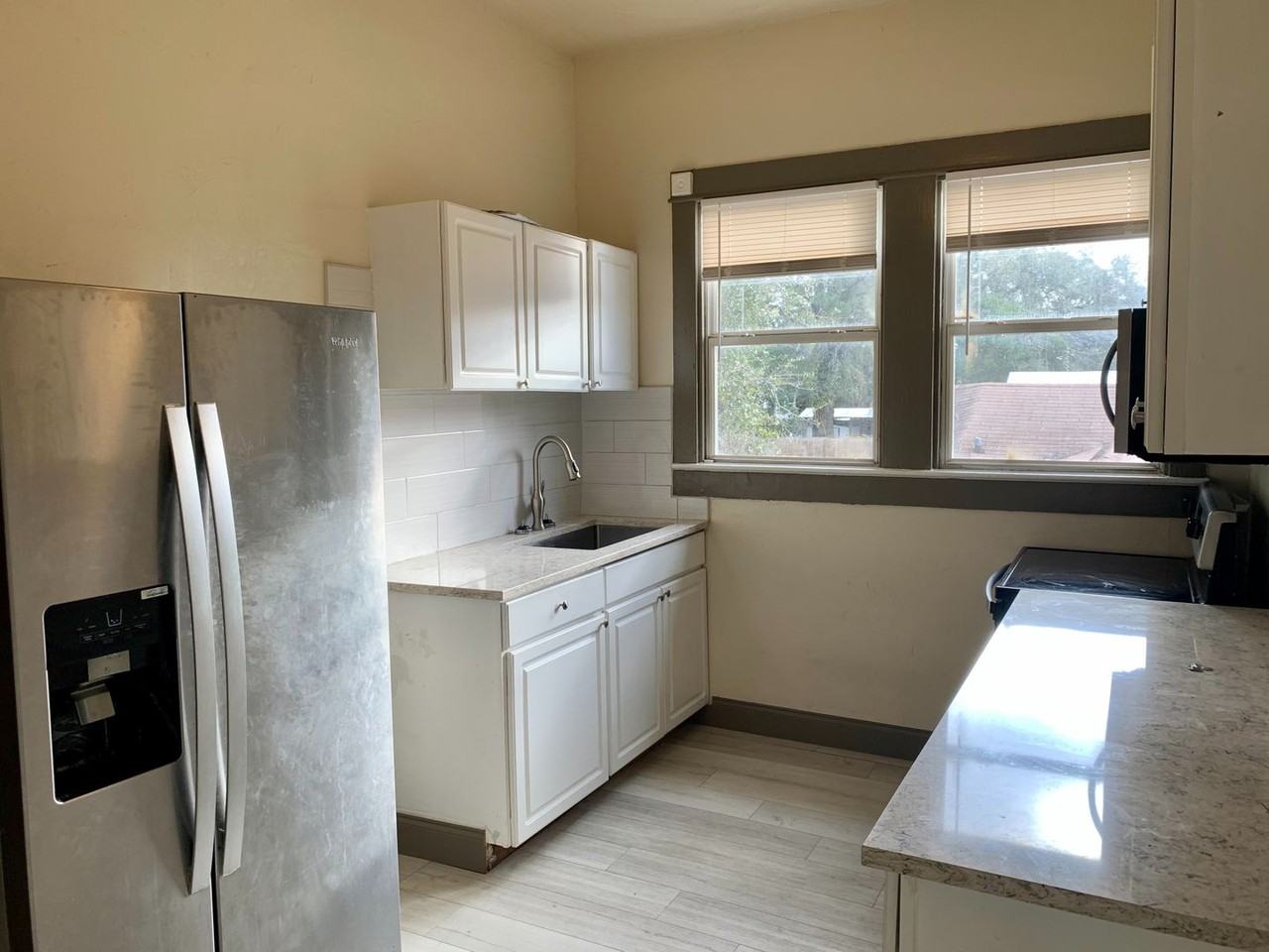 1212 E 25th Ave - Photo 5 of 26