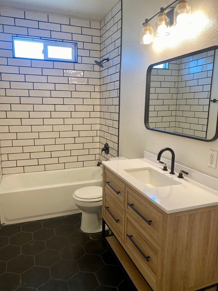 3733 Stanislaus St - Photo 3 of 10