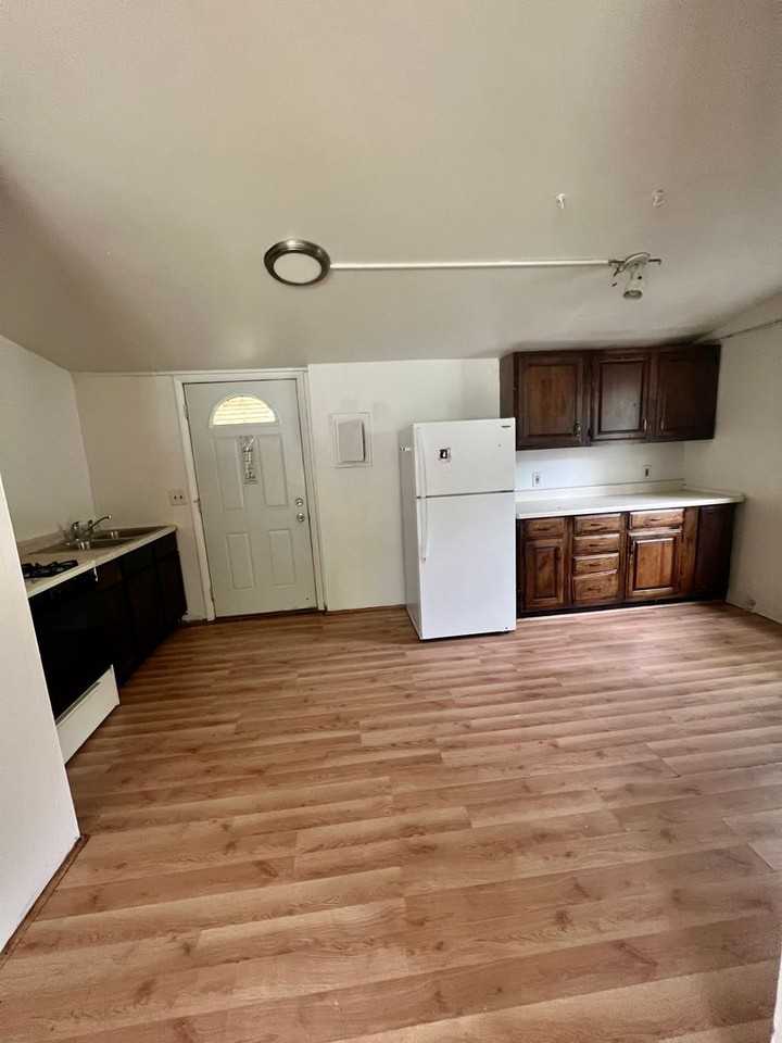 7900 Cadet Rd - Photo 3 of 9
