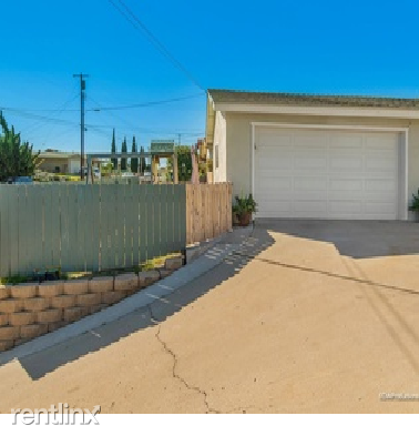 5158 Streamview Dr - Photo 3 of 5