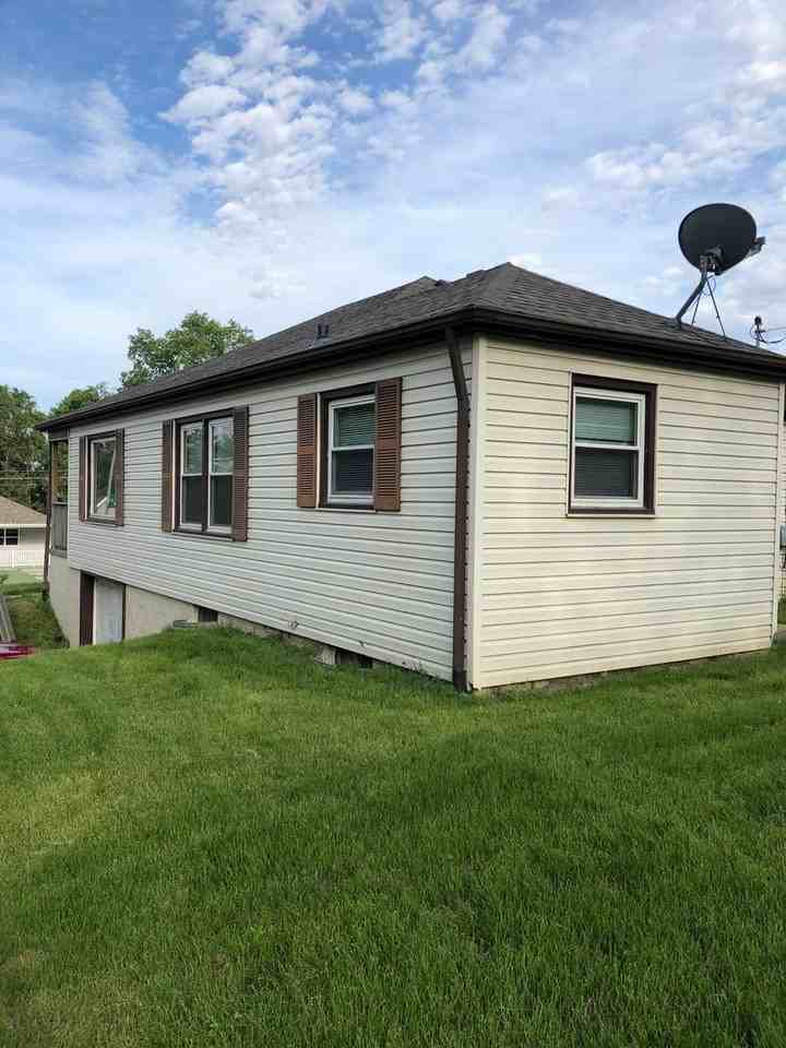 4524 N 37th St - Photo 4 of 18
