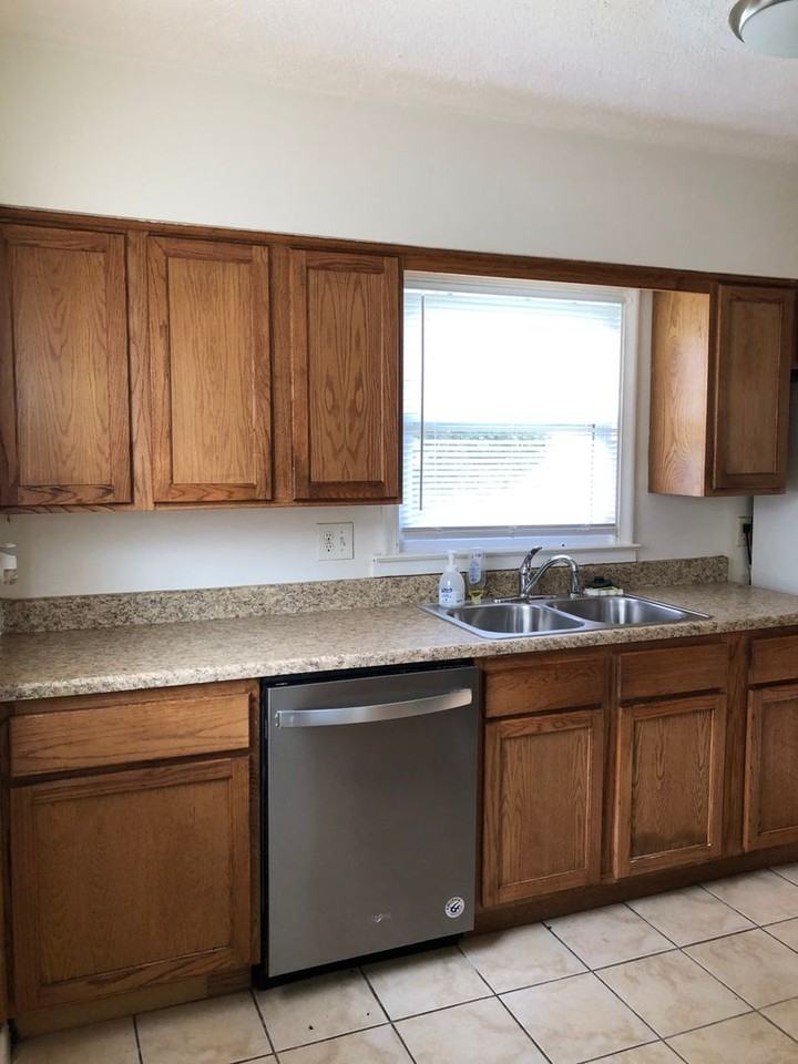 4524 N 37th St - Photo 5 of 18