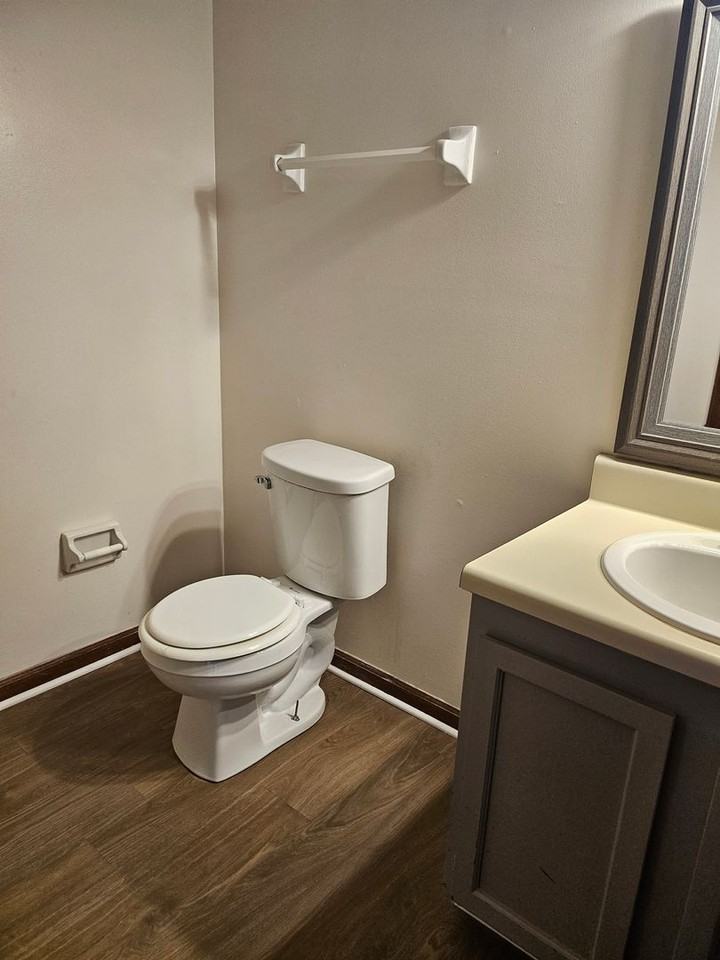 1248 Ticonderoga Trl #B - Photo 5 of 9