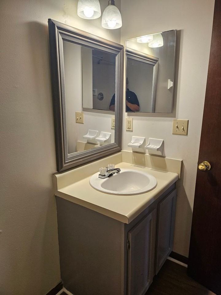 1248 Ticonderoga Trl #B - Photo 6 of 9