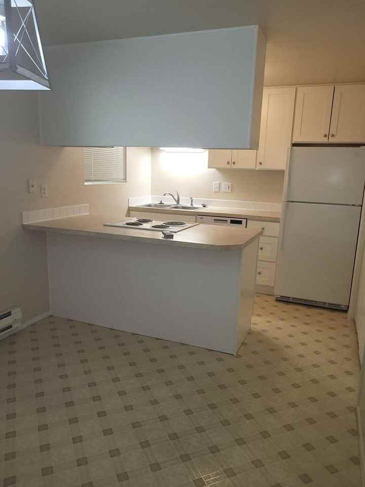 8309 Cirque Dr W #6 - Photo 5 of 19