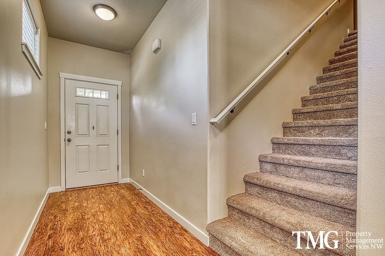 136 N 42nd Pl - Photo 2 of 27