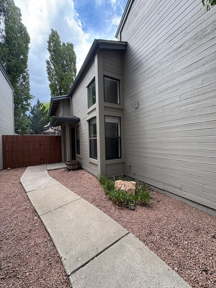 4130 E Spring Meadows Cir - Photo 2 of 11