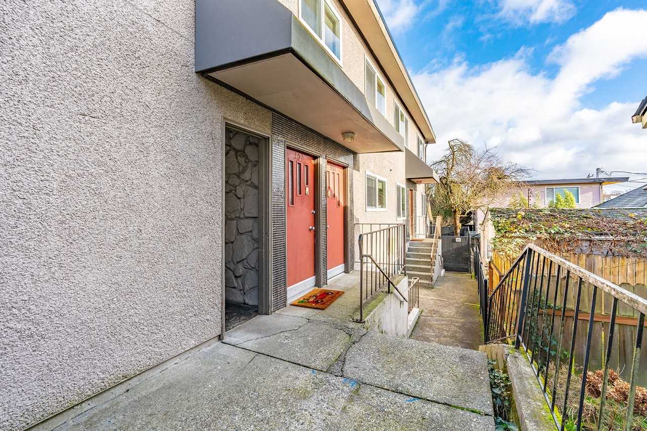 Whitman Apartments - Photo 4 of 8