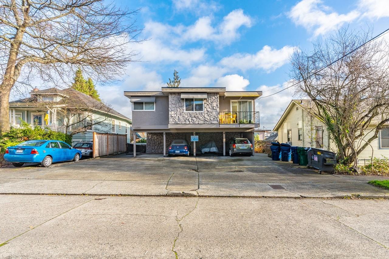 Whitman Apartments - Photo 5 of 8