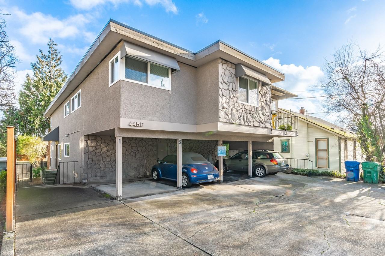 Whitman Apartments - Photo 6 of 8