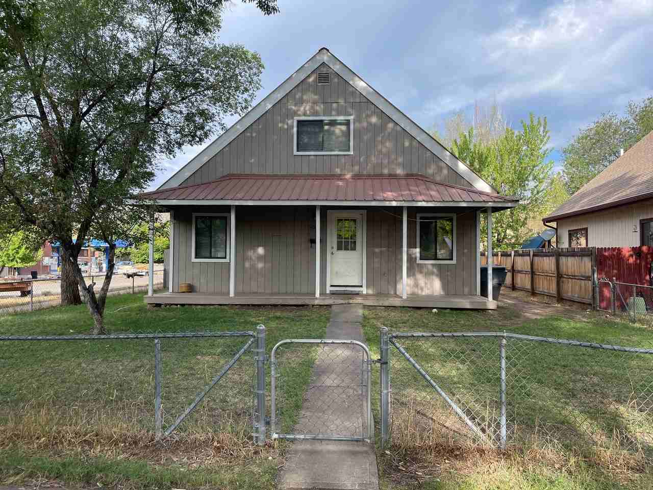 2001 E 2nd Ave - Photo 2 of 21