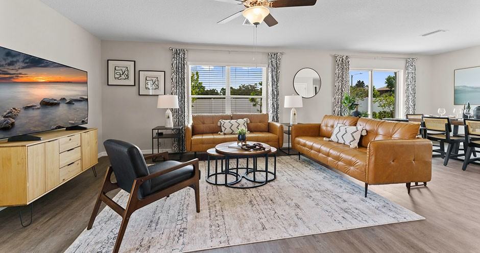 Bayport Place - Photo 4 of 34