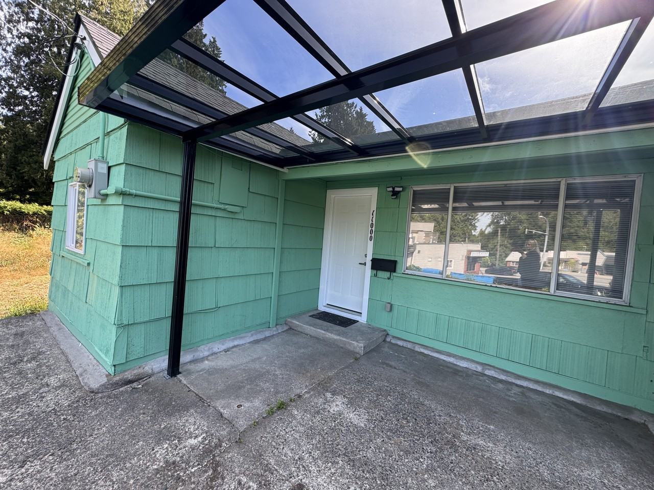 11001 River Road - Photo 3 of 25