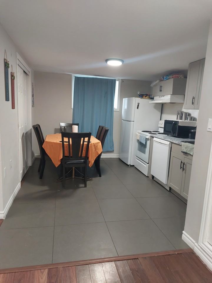 40 Jacobson Avenue - Photo 2 of 10