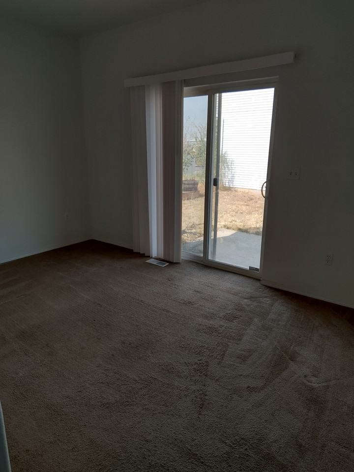 1012 S West Dr #NA - Photo 5 of 10