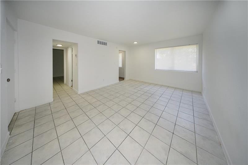 1000 Northwest 95th Terrace #103 - Photo 2 of 8