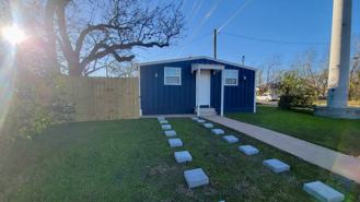 603 W Pecan St #B - Photo 1 of 1
