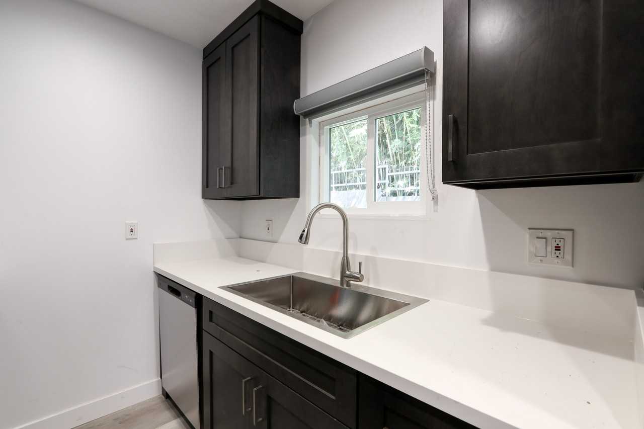 410 Lucas Ave #D - Photo 5 of 29