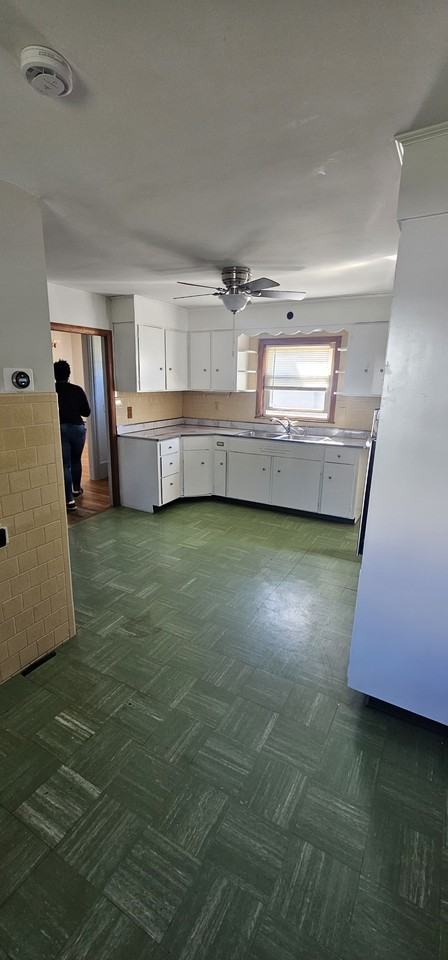 19 Miles St #1stFL - Photo 2 of 13