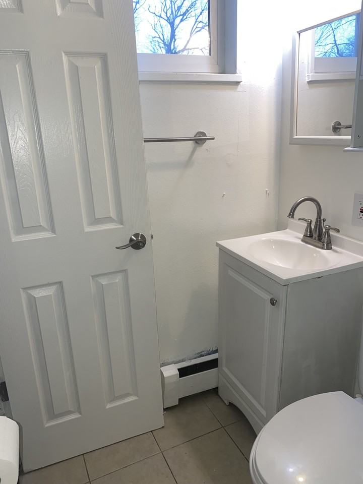 965 Brentwood St #4-971 - Photo 5 of 15