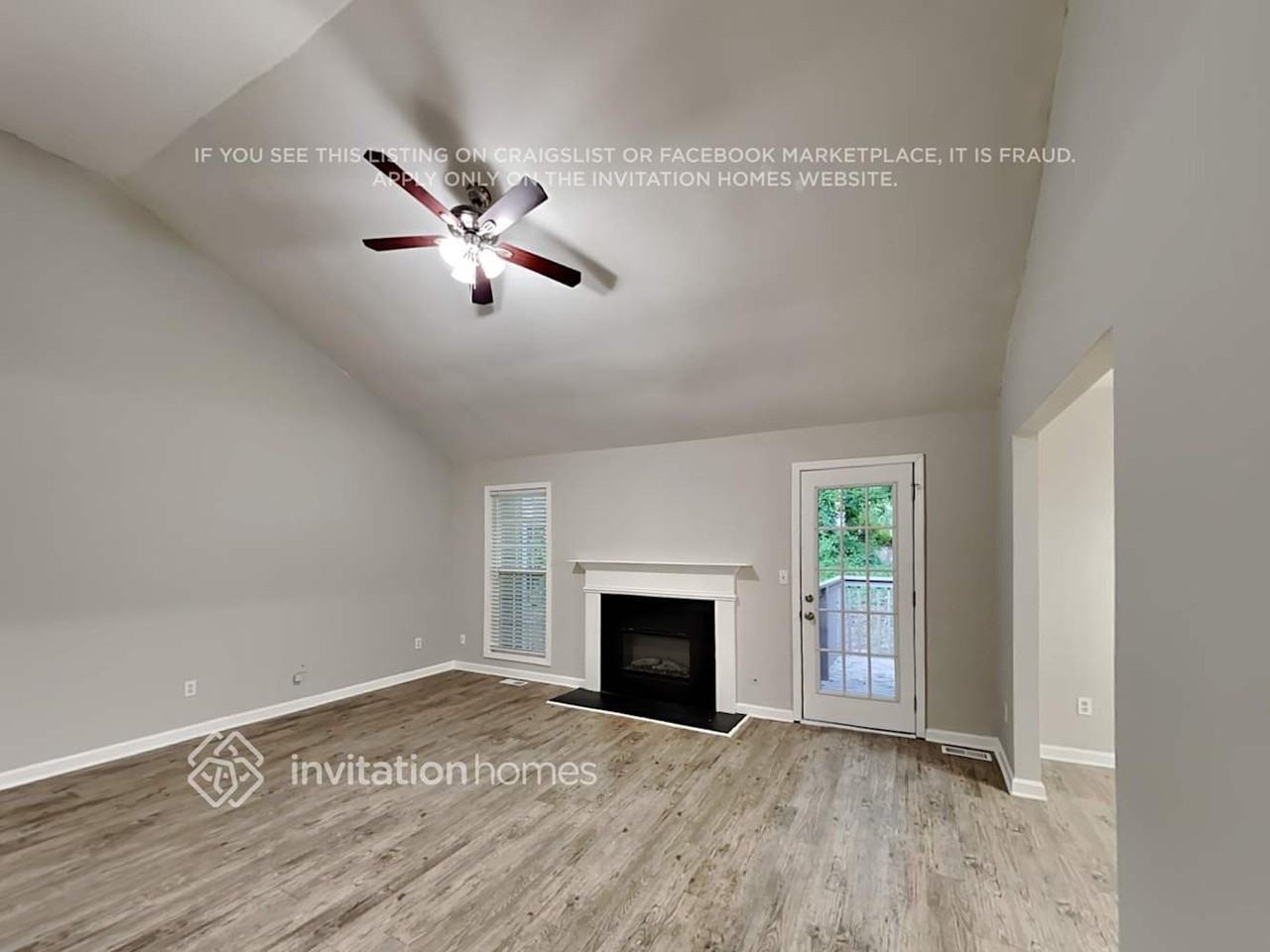 2686 Candler Dr Sw - Photo 3 of 20