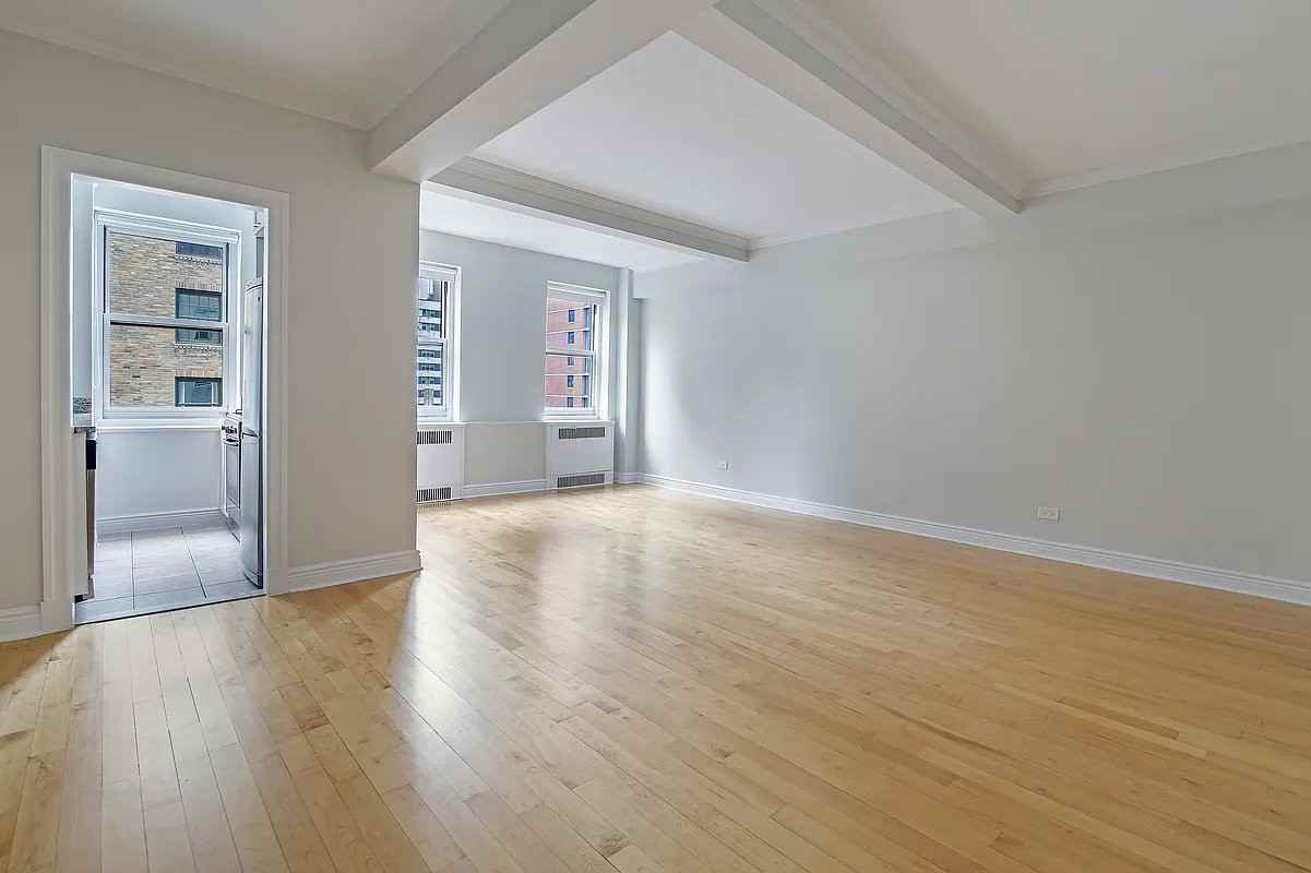 Park Ave #11D - Photo 3 of 4