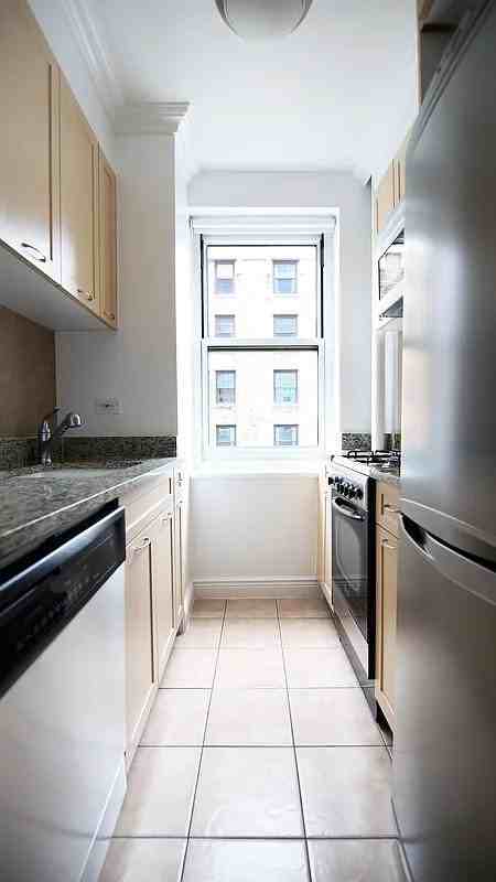 Park Ave #11D - Photo 4 of 4