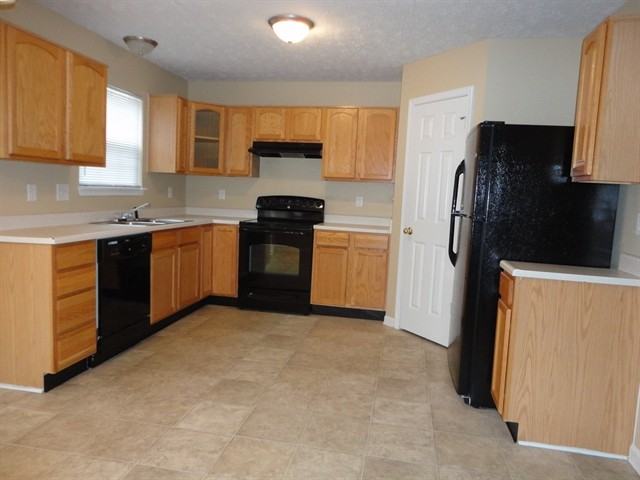 5622 Decatur Ridge Dr - Photo 3 of 8