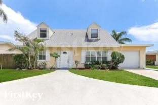 584 Riverside Dr - Photo 1 of 1