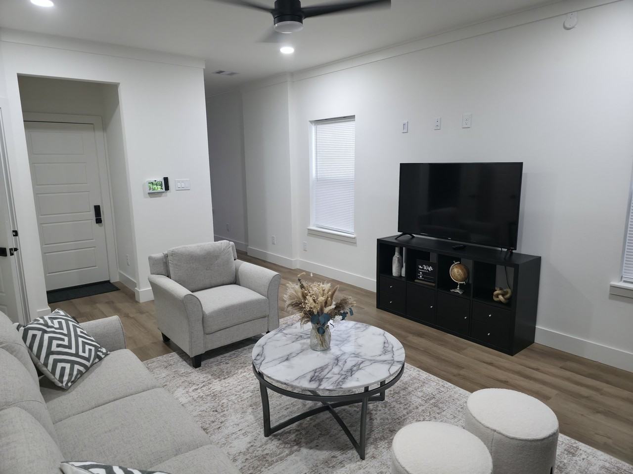 3331 Tierwester Street #B - Photo 7 of 14