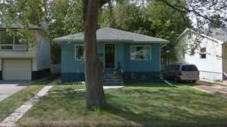 732 1 Street East - Photo 1 of 1