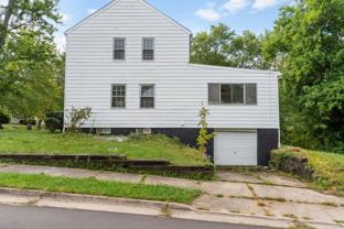1114 Roslyn Ave - Photo 1 of 1