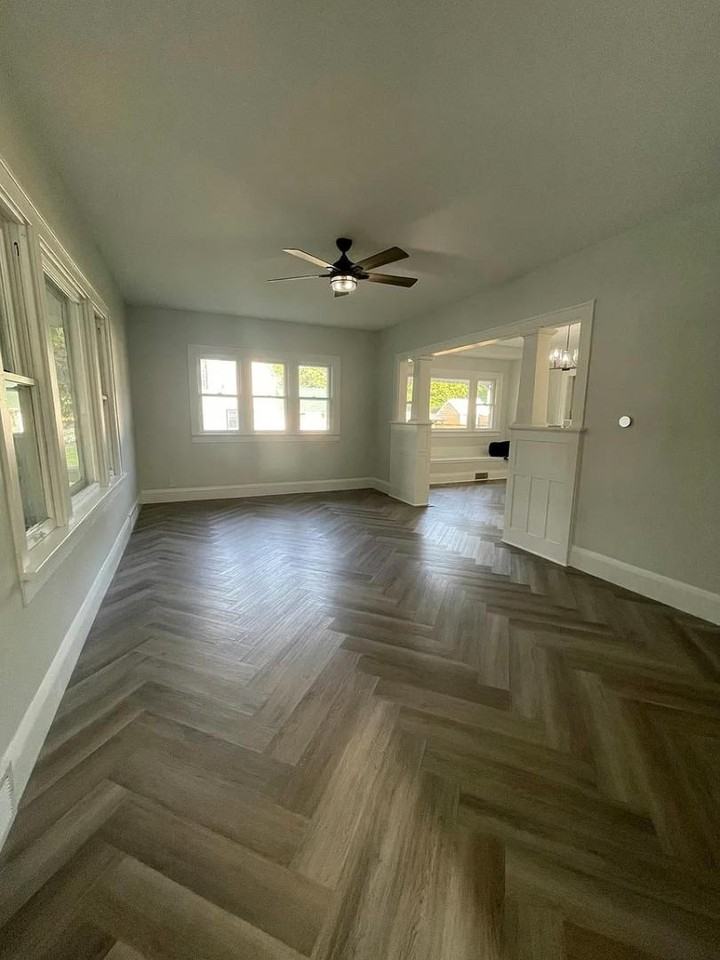 405 Vine St - Photo 4 of 13