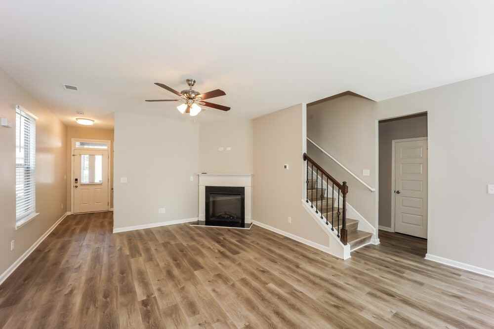 1995 St John Ct - Photo 4 of 17