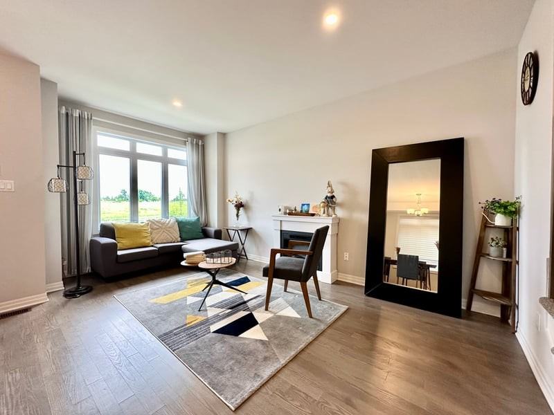 608 Mikinak Rd - Photo 3 of 13