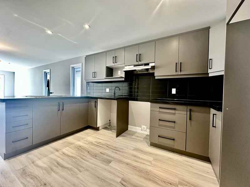 1230 Montblanc Cres - Photo 3 of 13