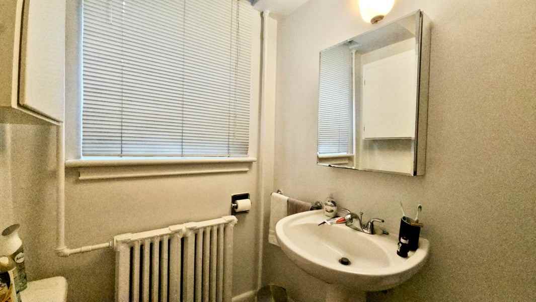 84 Glebe Avenue Unit 9 - Photo 7 of 9