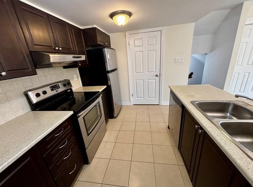 289 Titanium Pvt - Photo 3 of 13