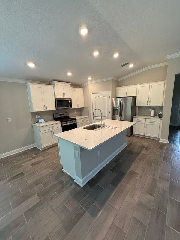 114 Eagles Landing Ln - Photo 3 of 7