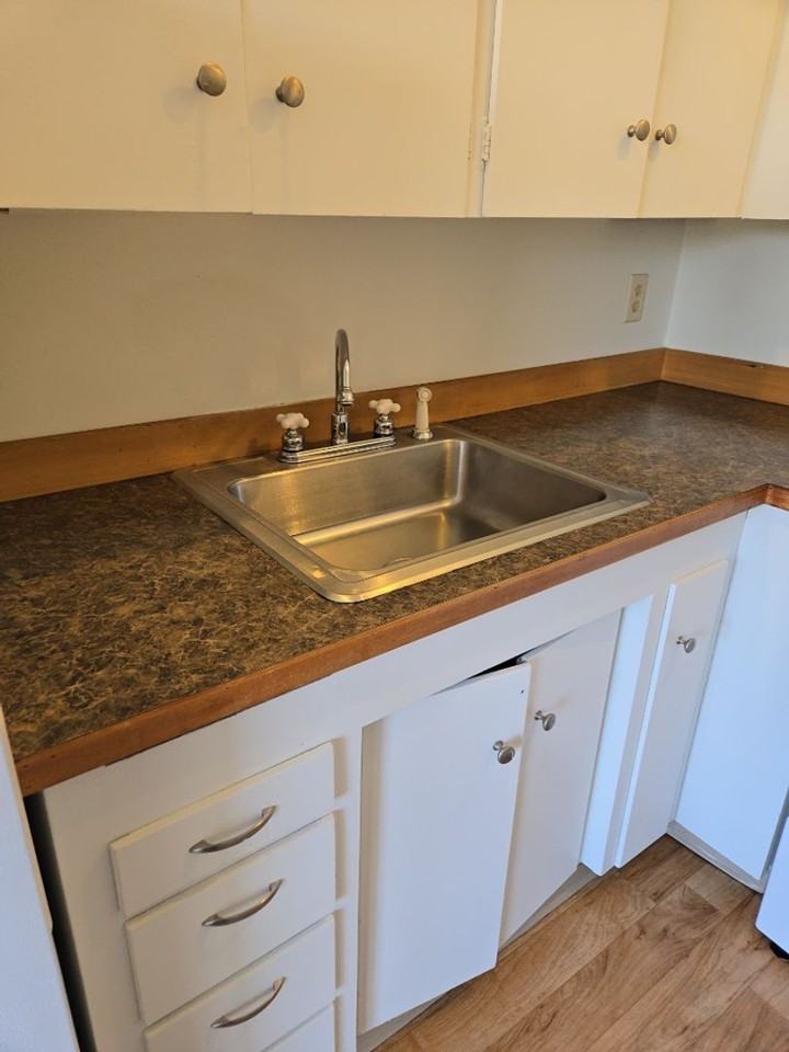 6609 SW Admiral Way - Photo 4 of 30