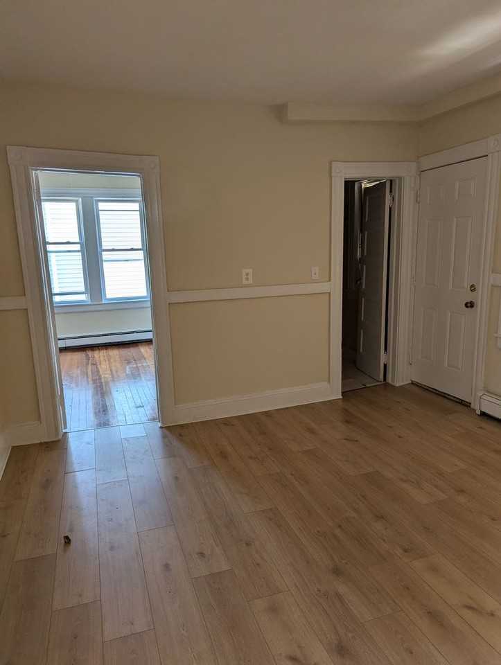 59 Daly Ave - Photo 2 of 11