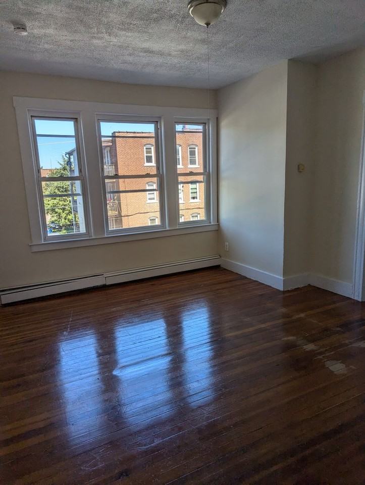 59 Daly Ave - Photo 6 of 11