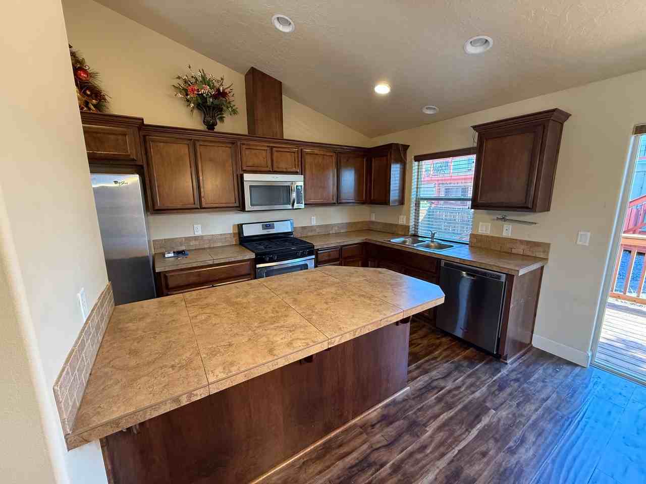 20661 Tango Creek Ave - Photo 3 of 22