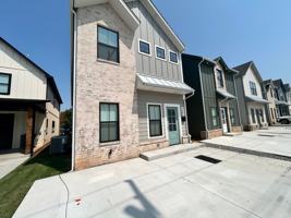 featured image of 618 W 2nd St #110