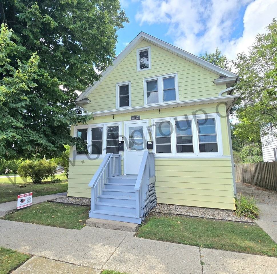 4812 25th Ave - Photo 4 of 21